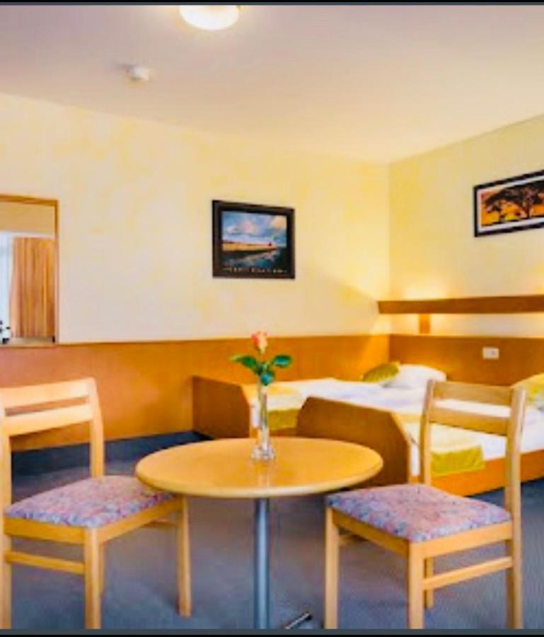 Mc Hotel Karlsruhe Ngoại thất bức ảnh