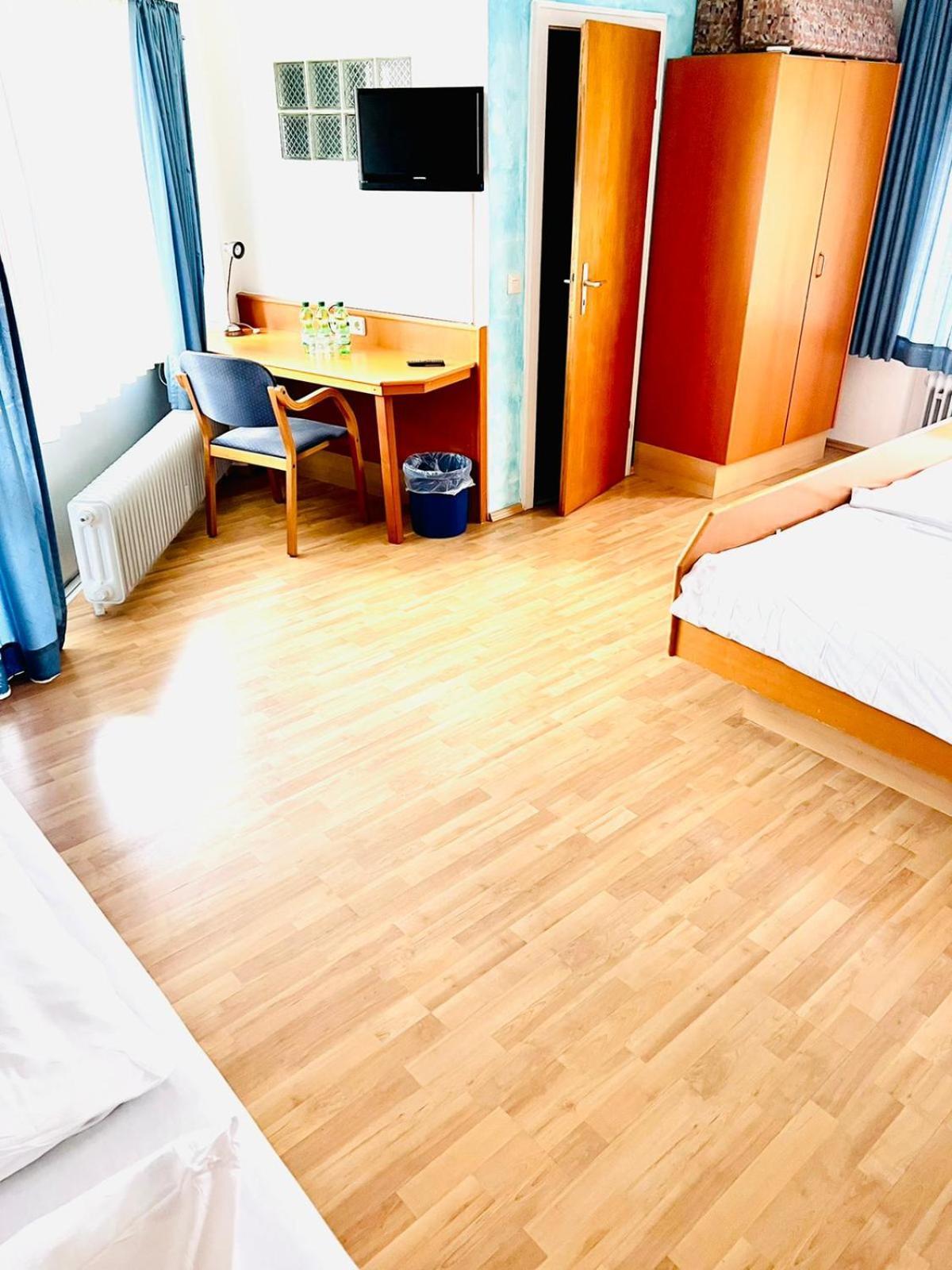 Mc Hotel Karlsruhe Ngoại thất bức ảnh
